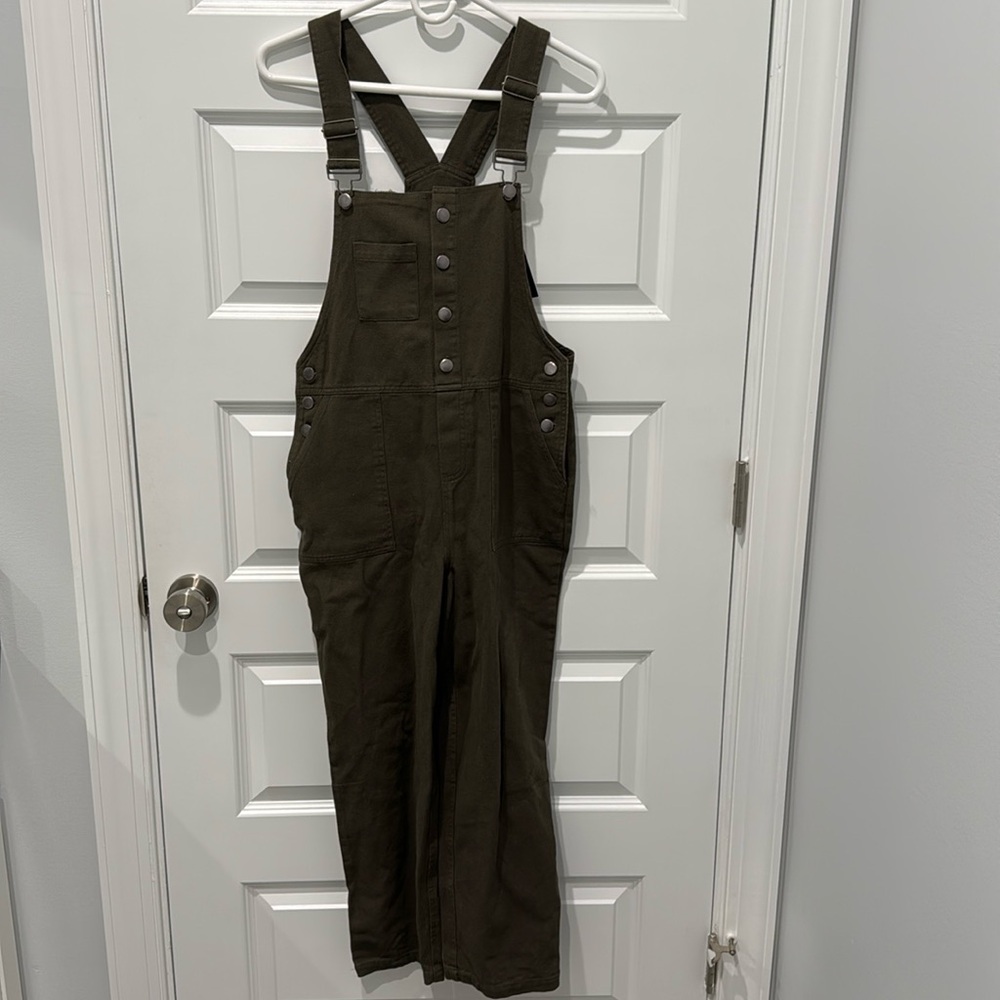 NWT Forever 21 Olive Long Overalls Size Small